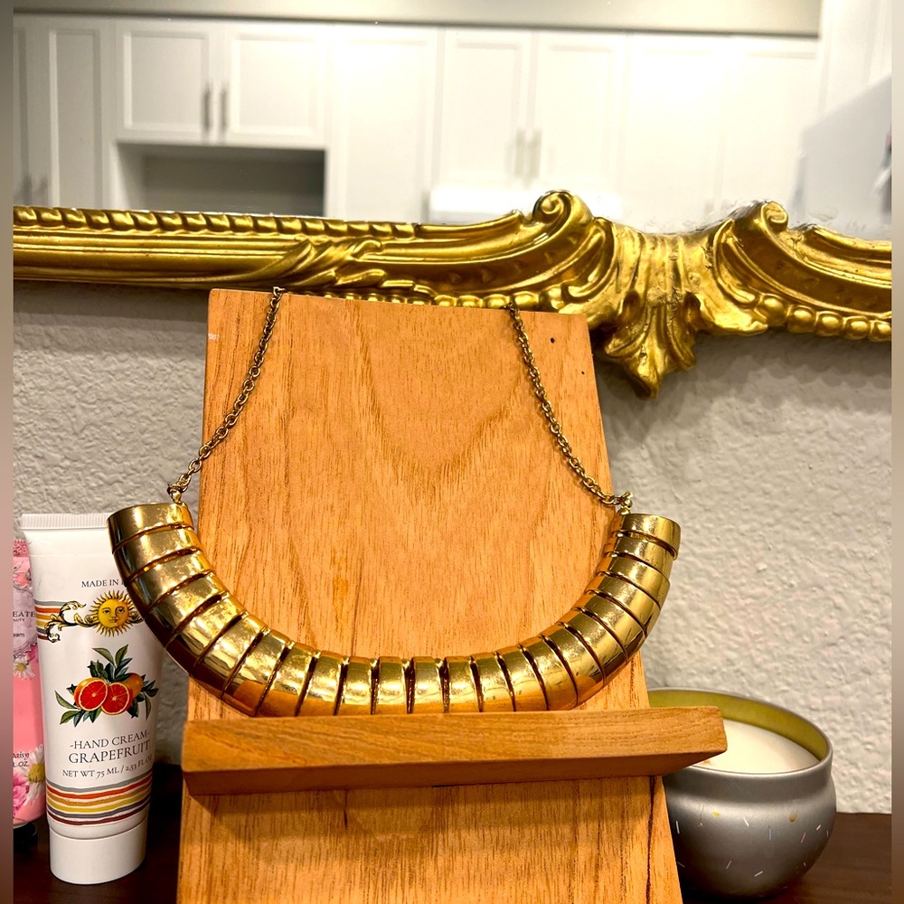 Big gold necklace